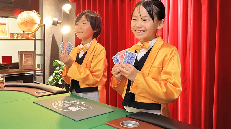 พื้นที่ประสบการณ์ KidZania ฟุกุโอกะ Magic Studio เด็กโตสามารถเลือกทำงานและกิจกรรมแสดงตามความสนใจได้