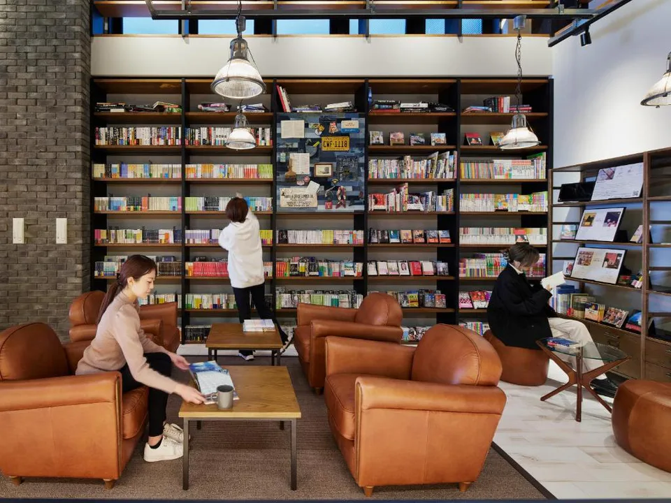 พื้นที่ภายใน LAMP LIGHT BOOKS HOTEL ฟุกุโอกะ