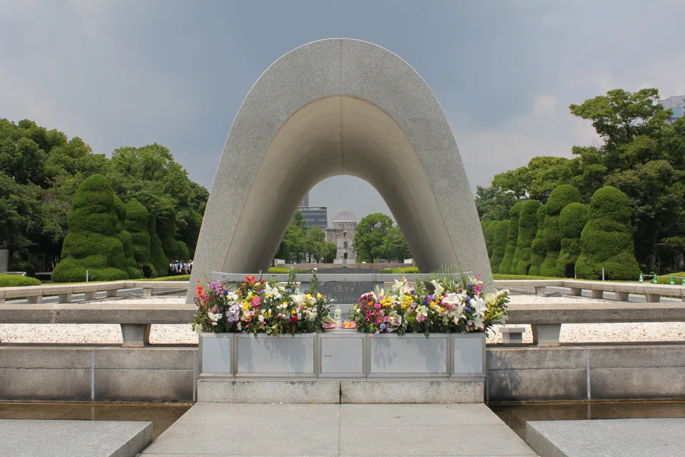 Hiroshima Peace Memorial Park และ A-Bomb Dome ซึ่งเป็นเหตุผลหลักที่ทำให้ฮิโรชิมะมีน้ำหนักในทริปญี่ปุ่นครั้งแรก