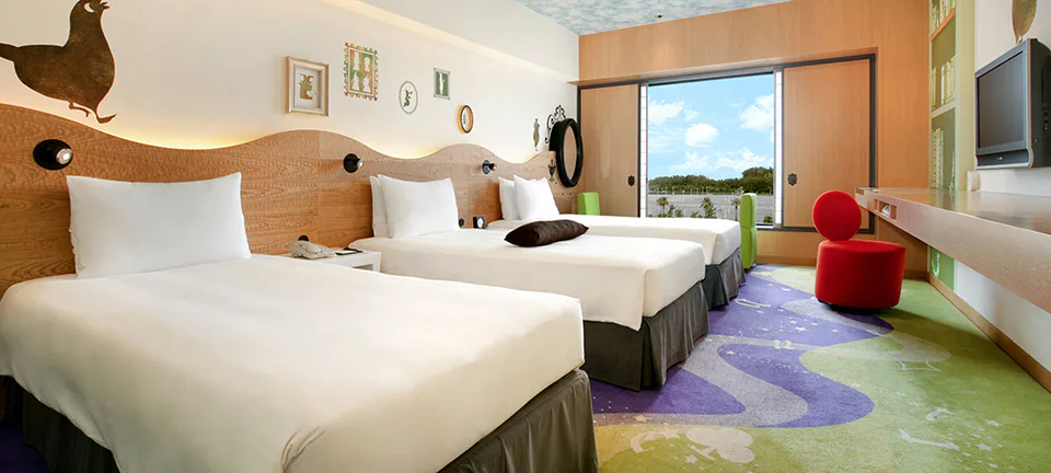 Toy Story Hotel เหมาะกับครอบครัวที่ให้ธีมของโรงแรมเป็นส่วนหนึ่งของประสบการณ์ Disney ไม่ใช่แค่ที่นอน