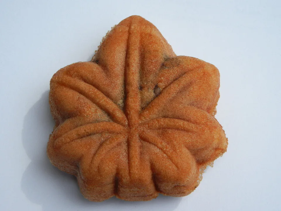 มิยาจิมะกินอะไรดี｜Anagomeshi, หอยนางรม หรือ Momiji Manju ควรกินตอนไหน?
