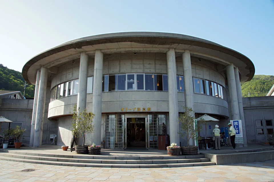 Shodoshima Olive Park เป็นแผนสำรองระดับต่ำเมื่ออากาศบนคังคาเคไม่ดี